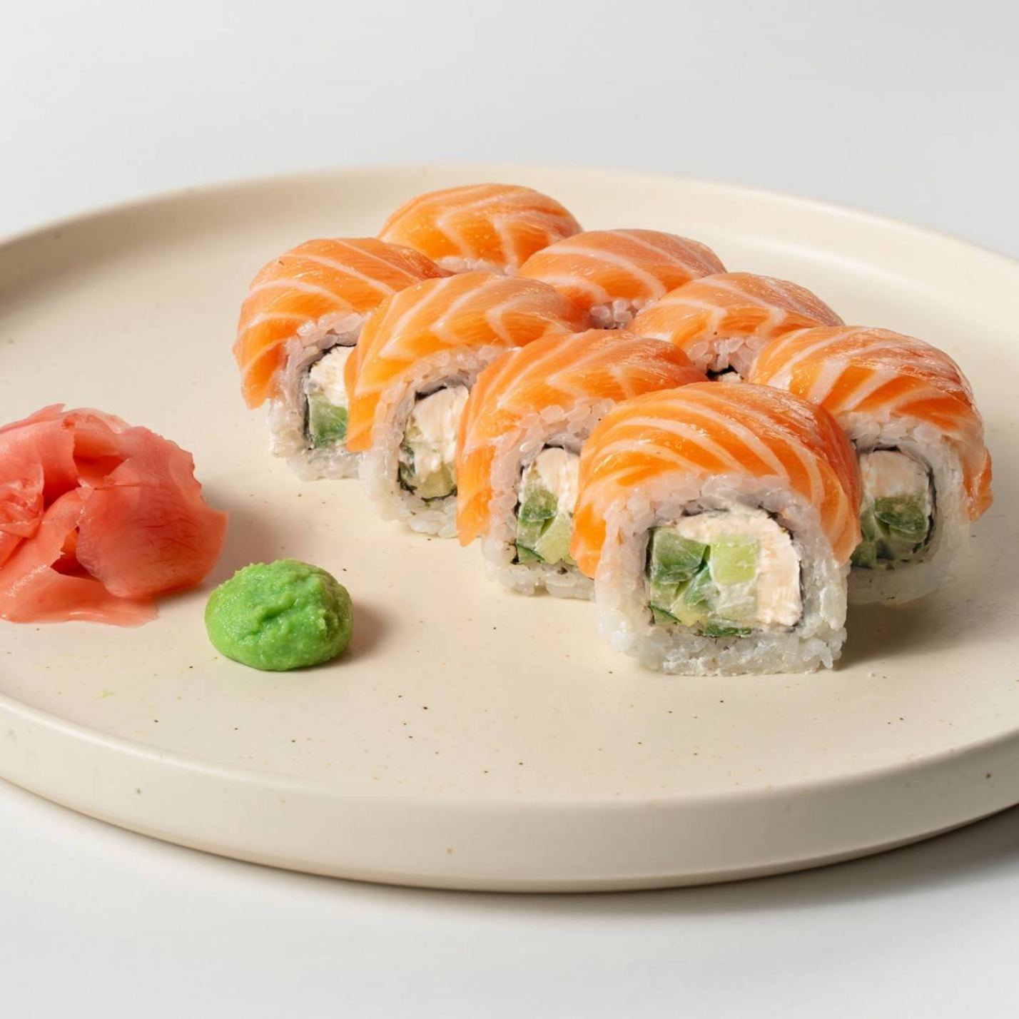 Рол "Philadelphia більше лосося"